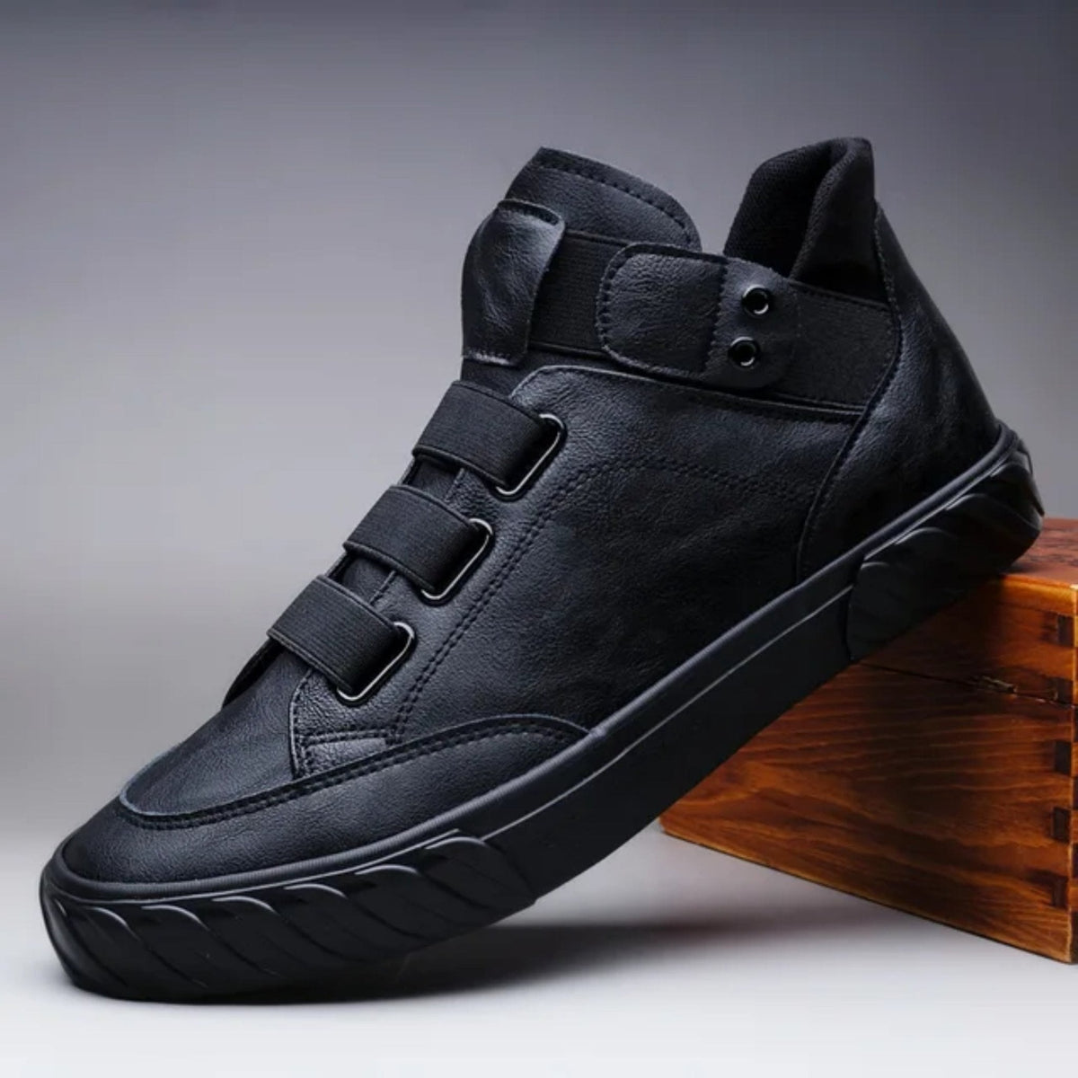 Nash | Men's High-Top Sneakers with Strap Closure